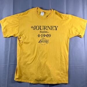 Los Angeles Lakers Playoffs T-Shirt 2009 Men’s Extra Large Gold NBA Graphic Tee